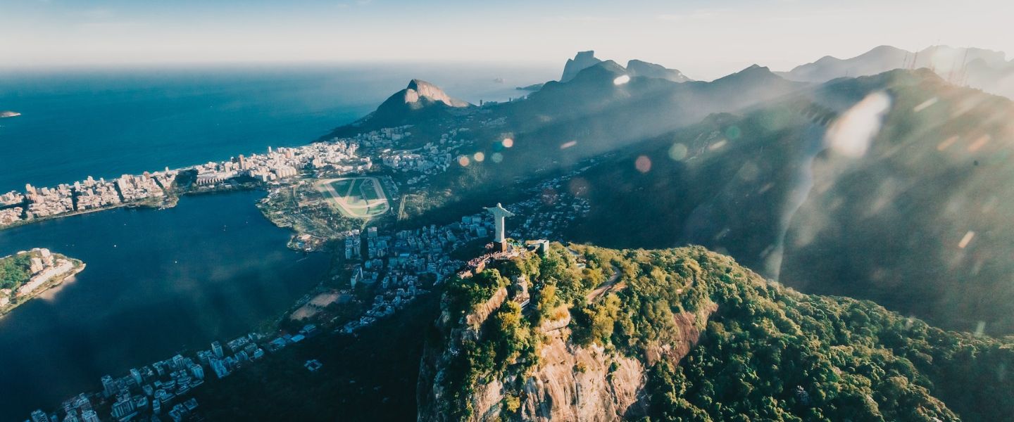 Cantor Ferrugem aceita “Desafio 99Moto” e fará 4 shows gratuitos no Rio