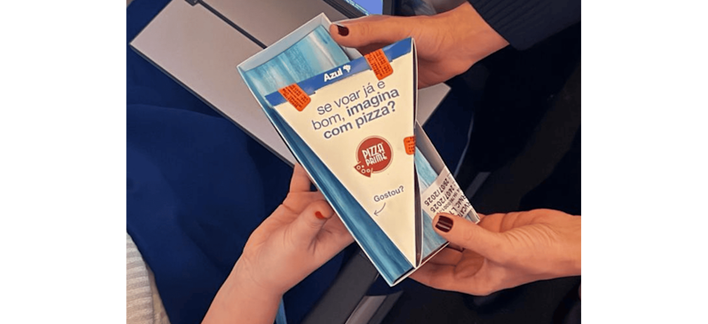 Em nova etapa, parceria entre Azul Linhas Aéreas e Pizza Prime leva pizza a bordo dos voos rumo à Europa