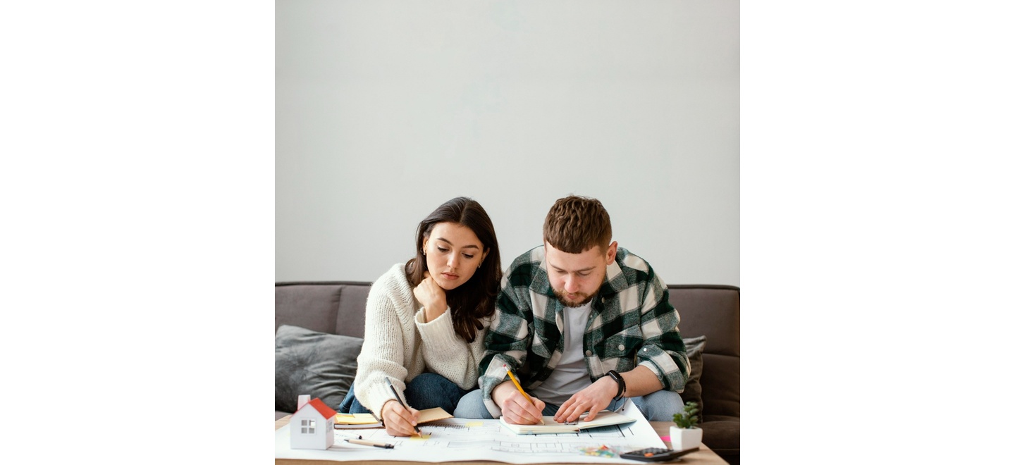 Modelo de compra planejada vira estratégia entre jovens em meio a juros alto e crédito restrito