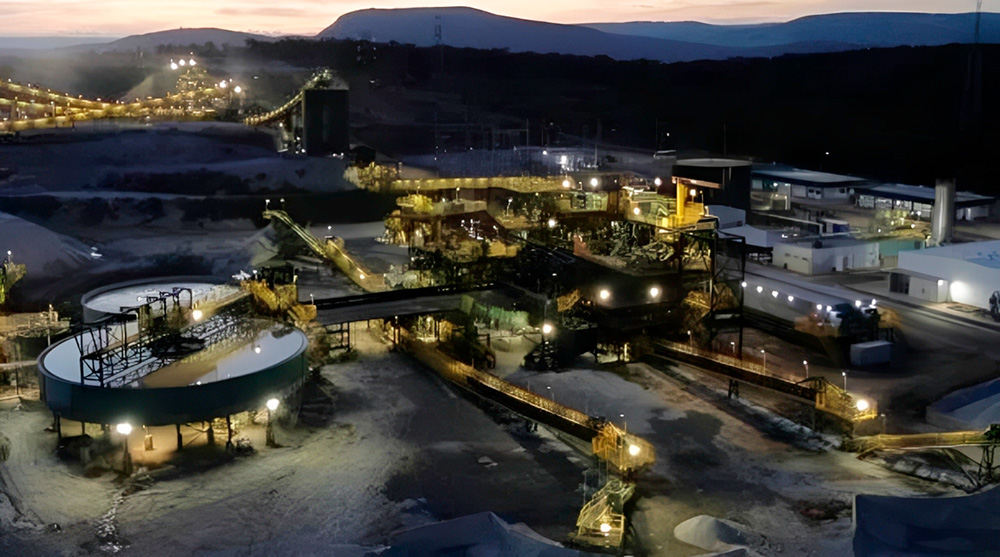 Sigma Lithium prevê retomada total das operações em janeiro e anuncia nova venda de lítio