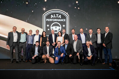 VWCO acelera ofensiva internacional e reconhece importadores destaques em convenção no RJ