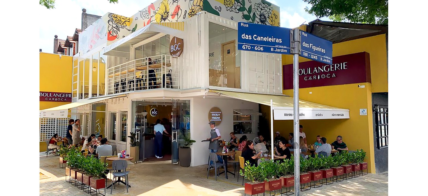 Encontros que começam à mesa:  brunches  e chás da tarde viram rituais de verão