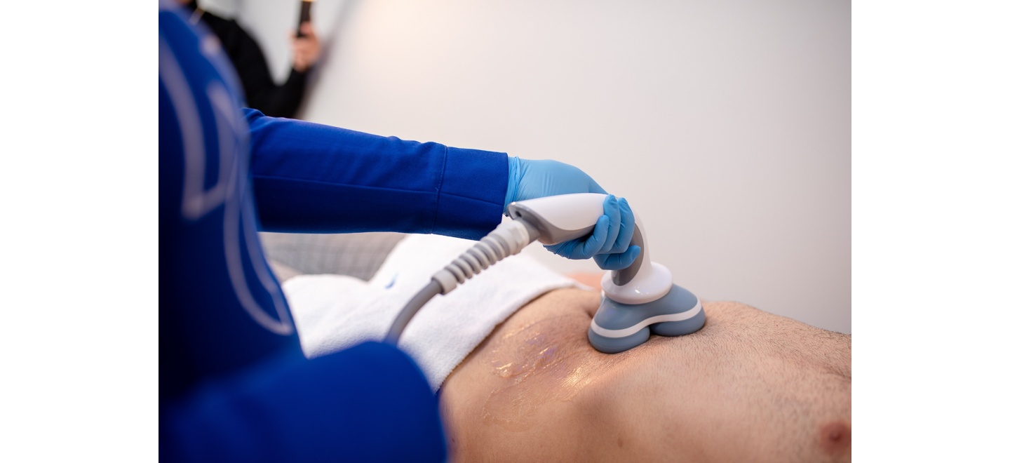 Dieta e academia não resolveram? Veja 4 tratamentos para reduzir a famosa “pochete de cerveja