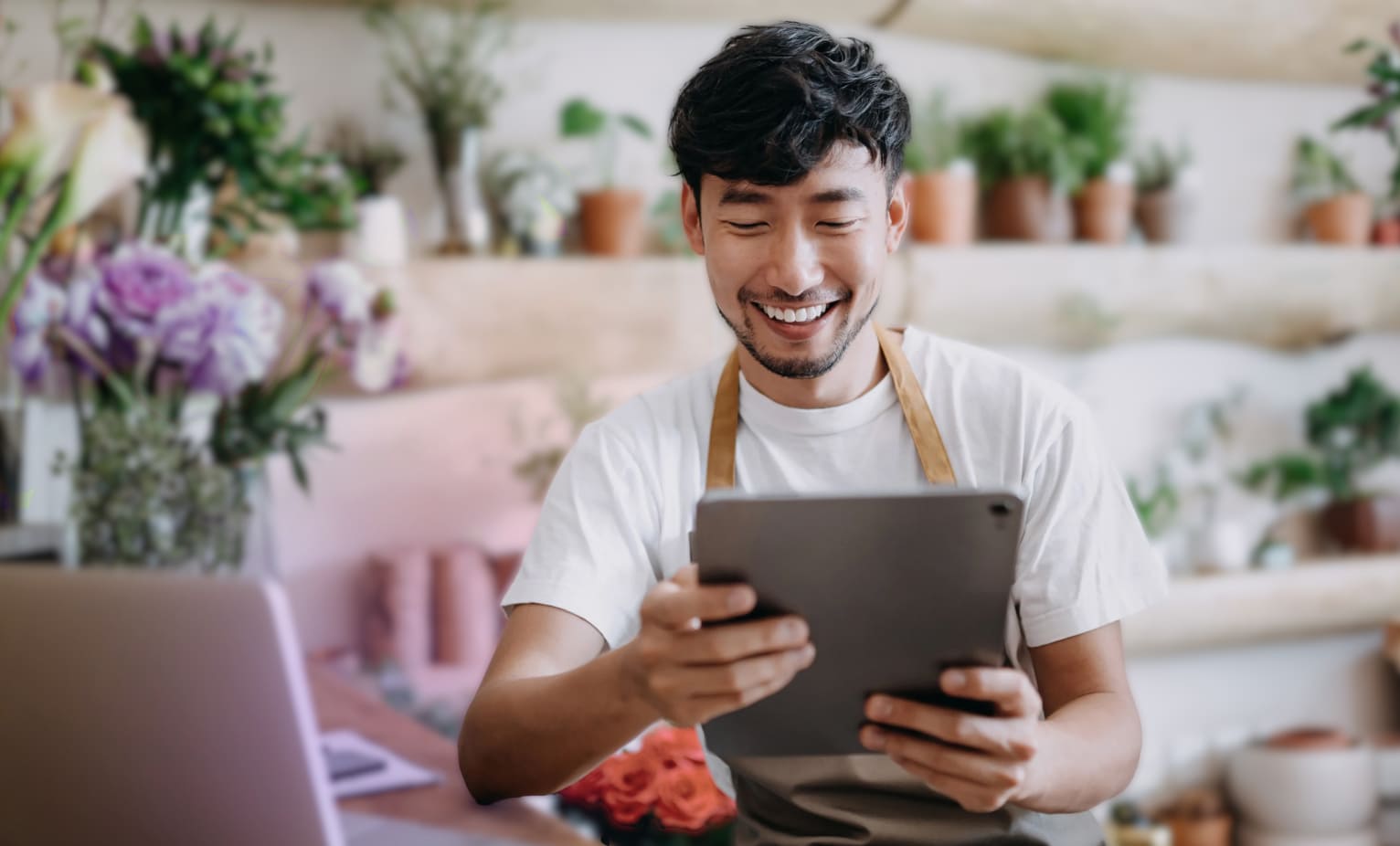 Retail  media avança em 2026 com IA, análise de dados e cupons no topo da  venda