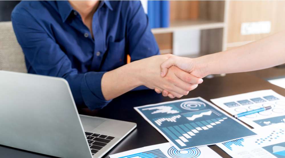 Empresas recuperam investimento em automação de compras em menos de um ano, aponta estudo de mercado