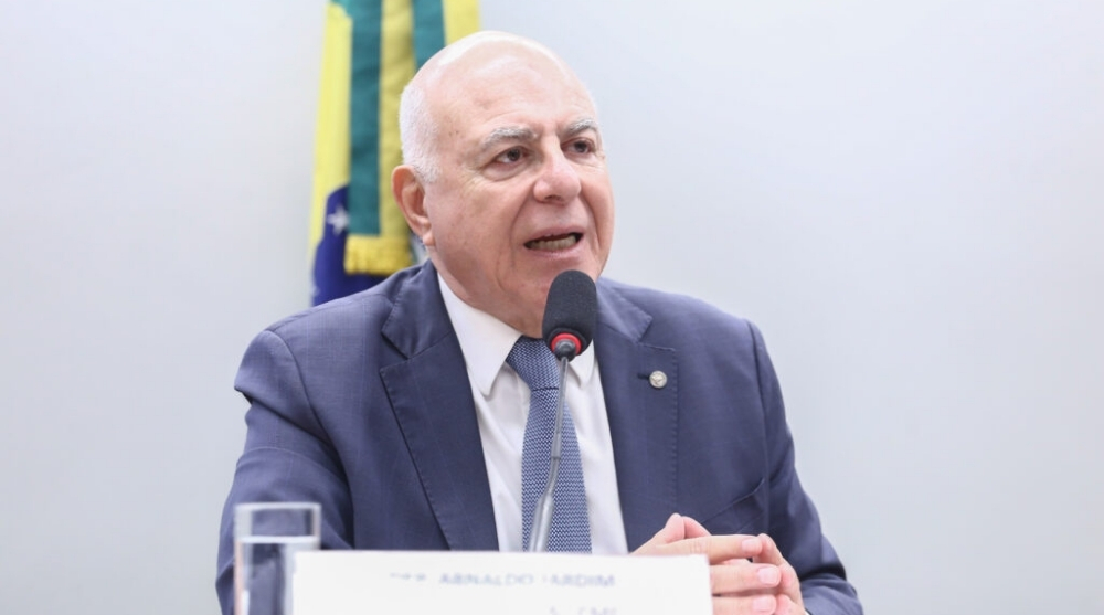 Após pedido do governo, relator Arnaldo Jardim adia parecer sobre minerais críticos para o dia 21