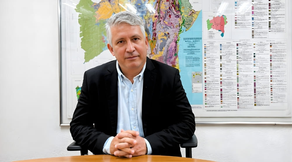 Encontramos terras raras. E agora?