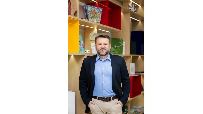 Dalmi Fernandes Defanti Junior analisa como a inteligência artificial redefine os sistemas produtivos do design gráfico