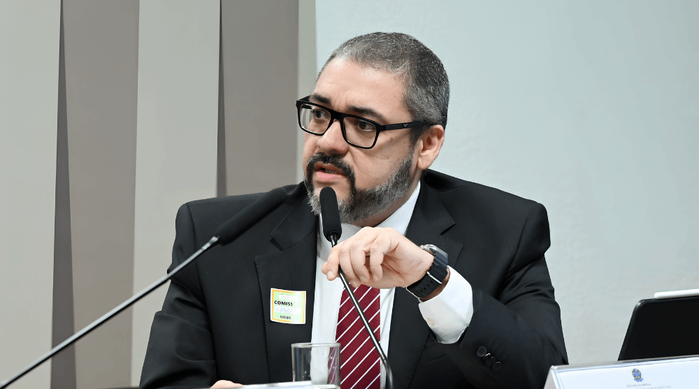 Guilherme Simões Ferreira defende menos burocracia para projetos minerais.