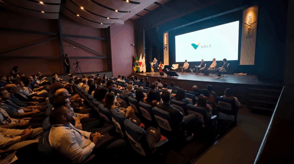 Vale apresenta estratégias de mineração sustentável e preservação ambiental em Carajás.