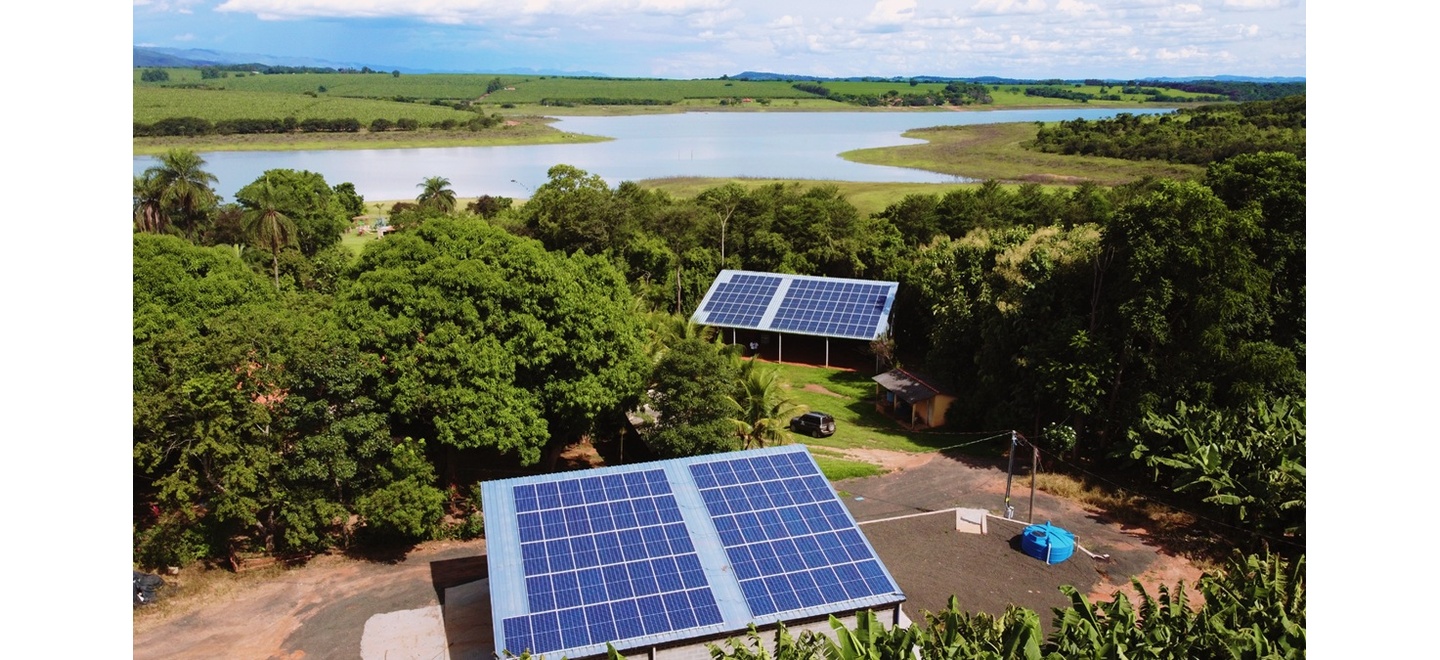 Da irrigação ao armazenamento de grãos: como a energia solar está transformando a rotina no campo