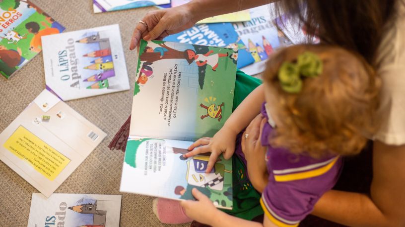 Sigma Educação destaca como livros paradidáticos vêm ampliando o desenvolvimento de habilidades em sala de aula