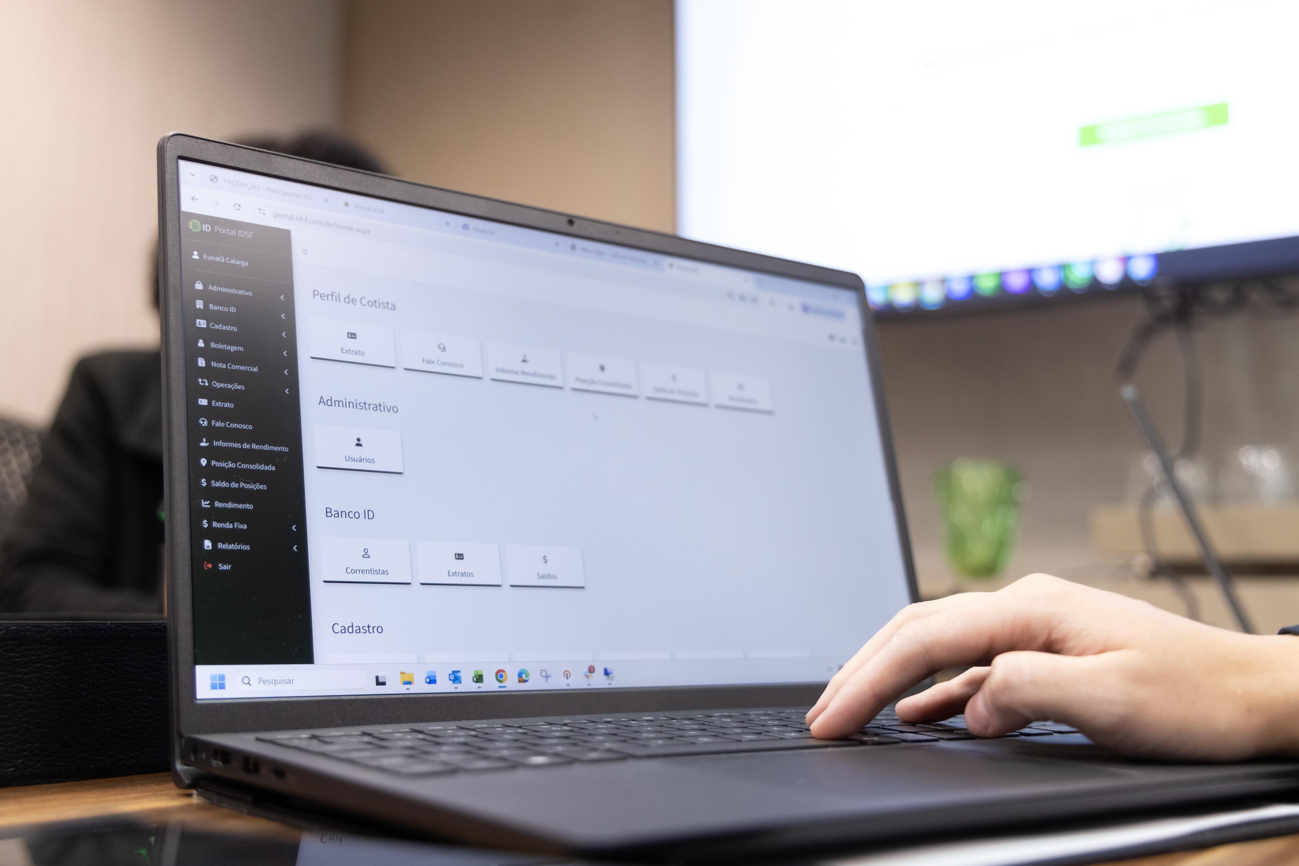 Como a ID CTVM criou um ecossistema digital para conectar toda a cadeia dos fundos