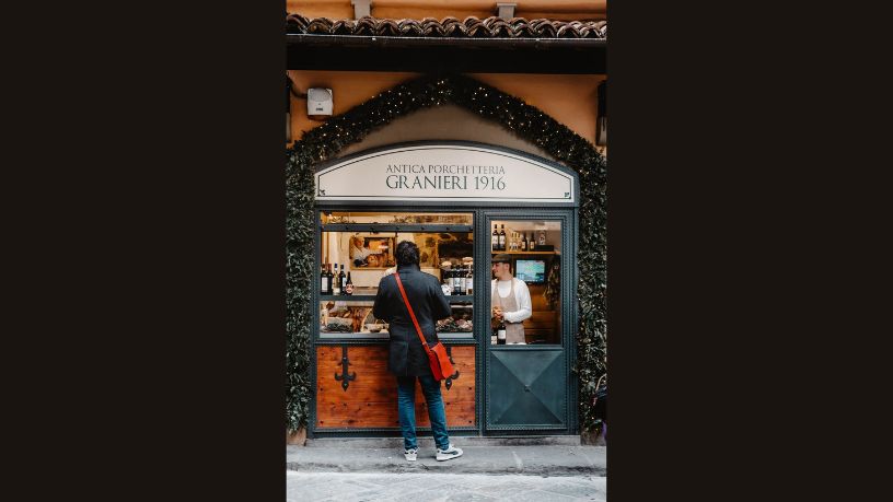 O elo entre gerações: Como as viagens desenhadas por Antonella Giancoli na Benarrivati resgatam o valor das memórias familiares