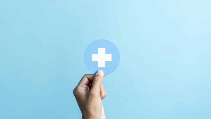 Registro pela Anvisa já abre caminho para discussão sobre cobertura de novo medicamento pelo plano de saúde, explica Elton Fernandes