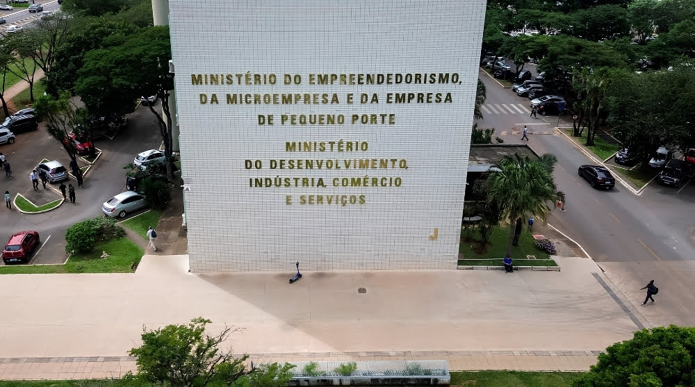 MDIC vai assumir comando do conselho de minerais críticos