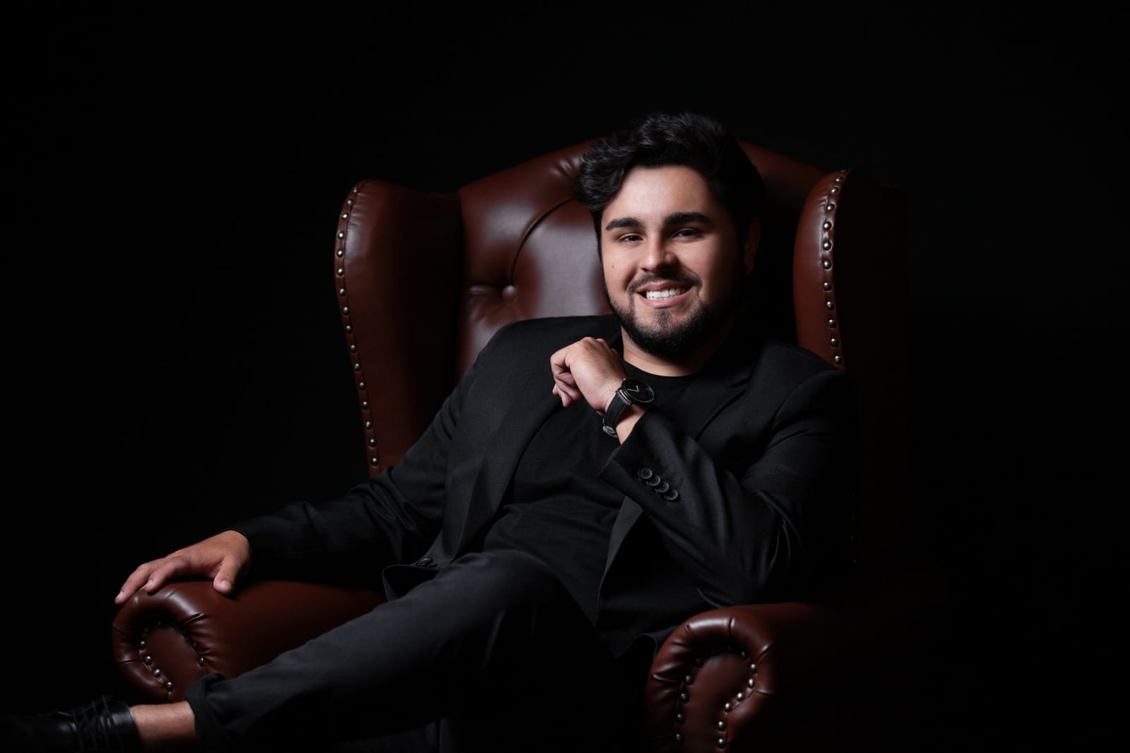 Salário alto, orçamento apertado: André Filipe explica por que dívidas crescem