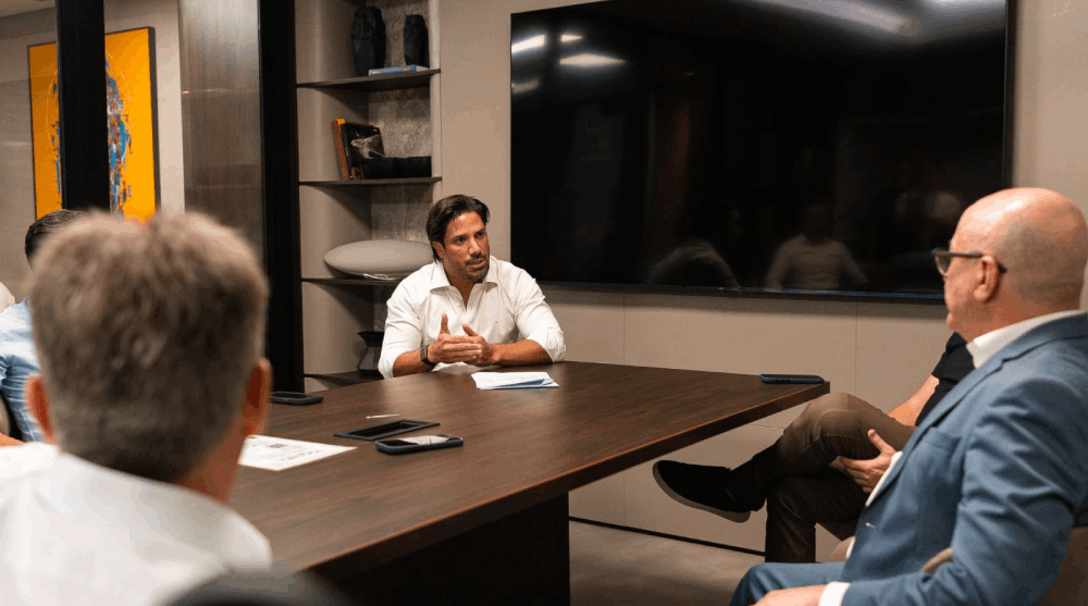 Antonio Fernando Ribeiro Pereira apresenta Conecta Jovem como referência para formação de talentos no Brasil