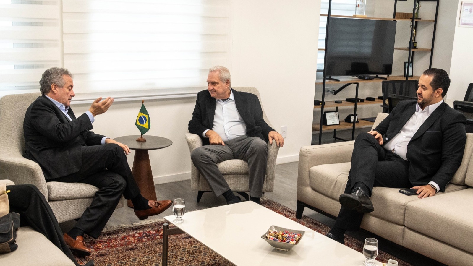 Balcão do Empreendedor e Enel buscam parceria para facilitar a vida da pequena empresa em SP