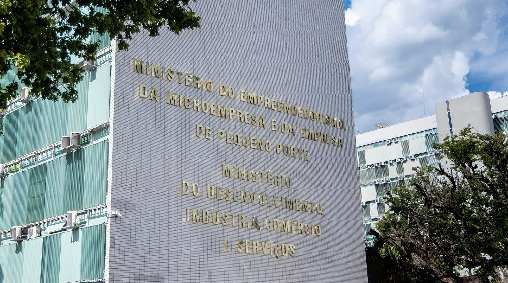 Governo cria subsecretarias para estruturar conselho de minerais críticos