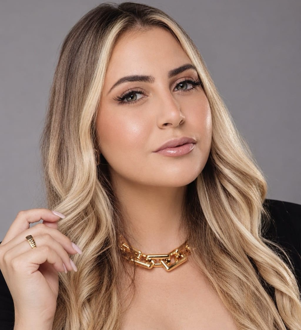 Beatriz Latance se destaca em Sorocaba com maquiagem artística e técnica HD após 13 anos de carreira