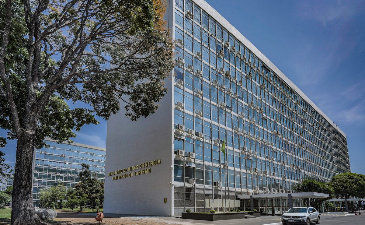 Leilões de baterias abrem nova frente para a infraestrutura energética
