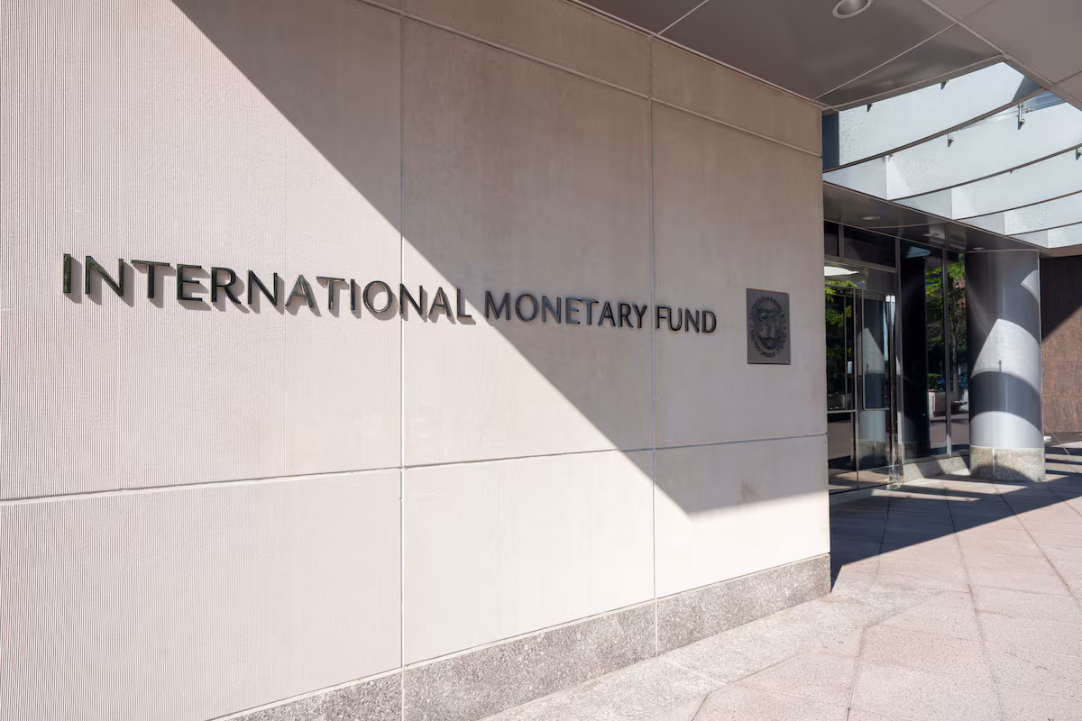 Com impulso de IA, FMI eleva previsão de crescimento global para 3,1% em 2026