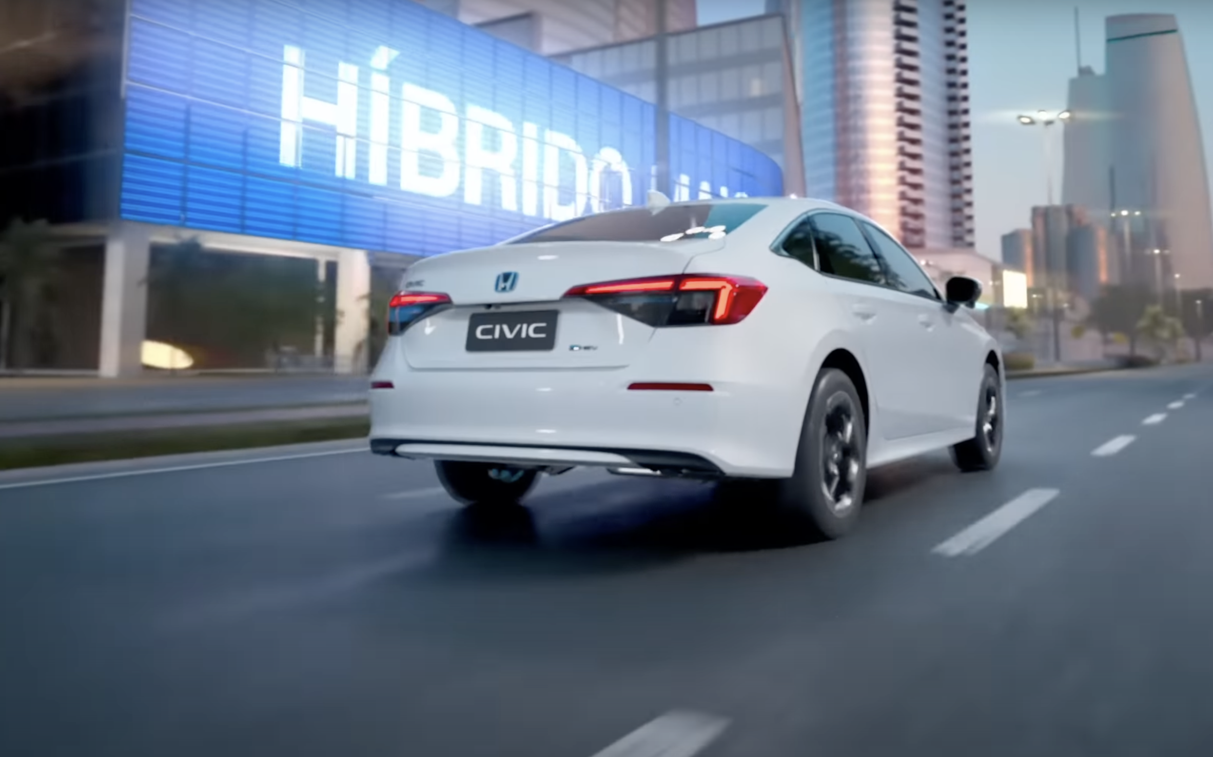 Novo Honda Civic Híbrido oferece muita tecnologia e baixo consumo