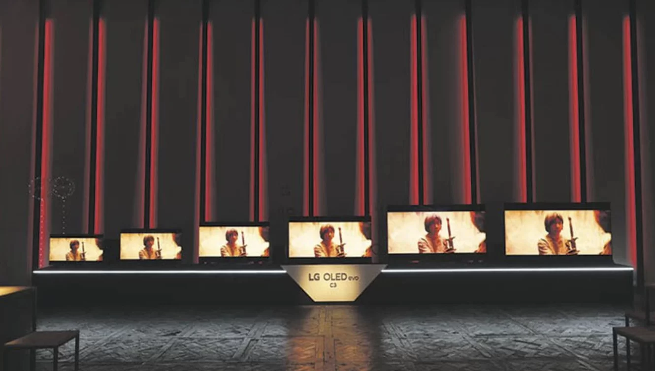 LG comemora 10 anos de liderança em TVs OLED