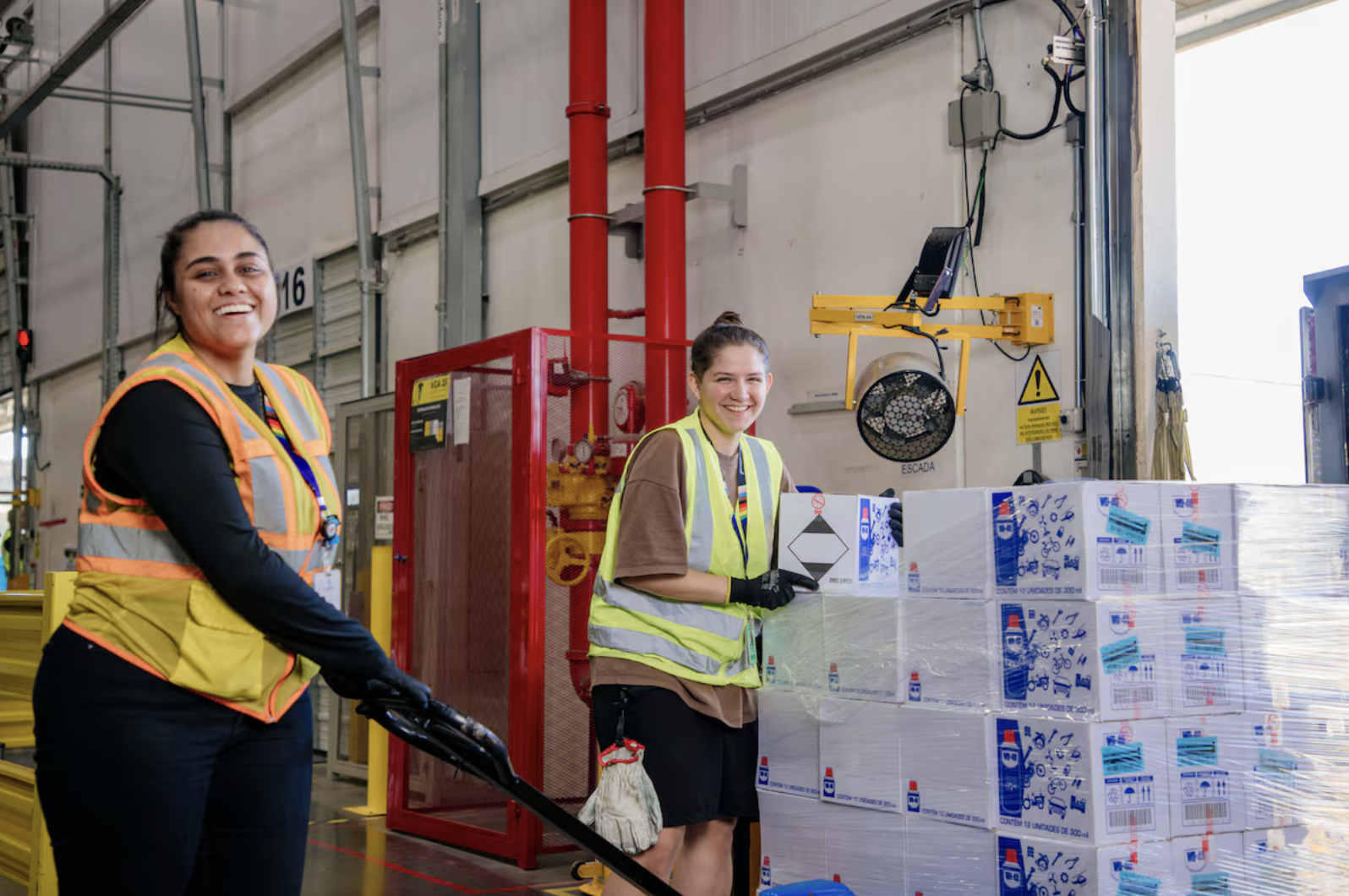 Logística e tecnologia da Amazon entregam produtos de forma ágil e eficiente para todo o Brasil