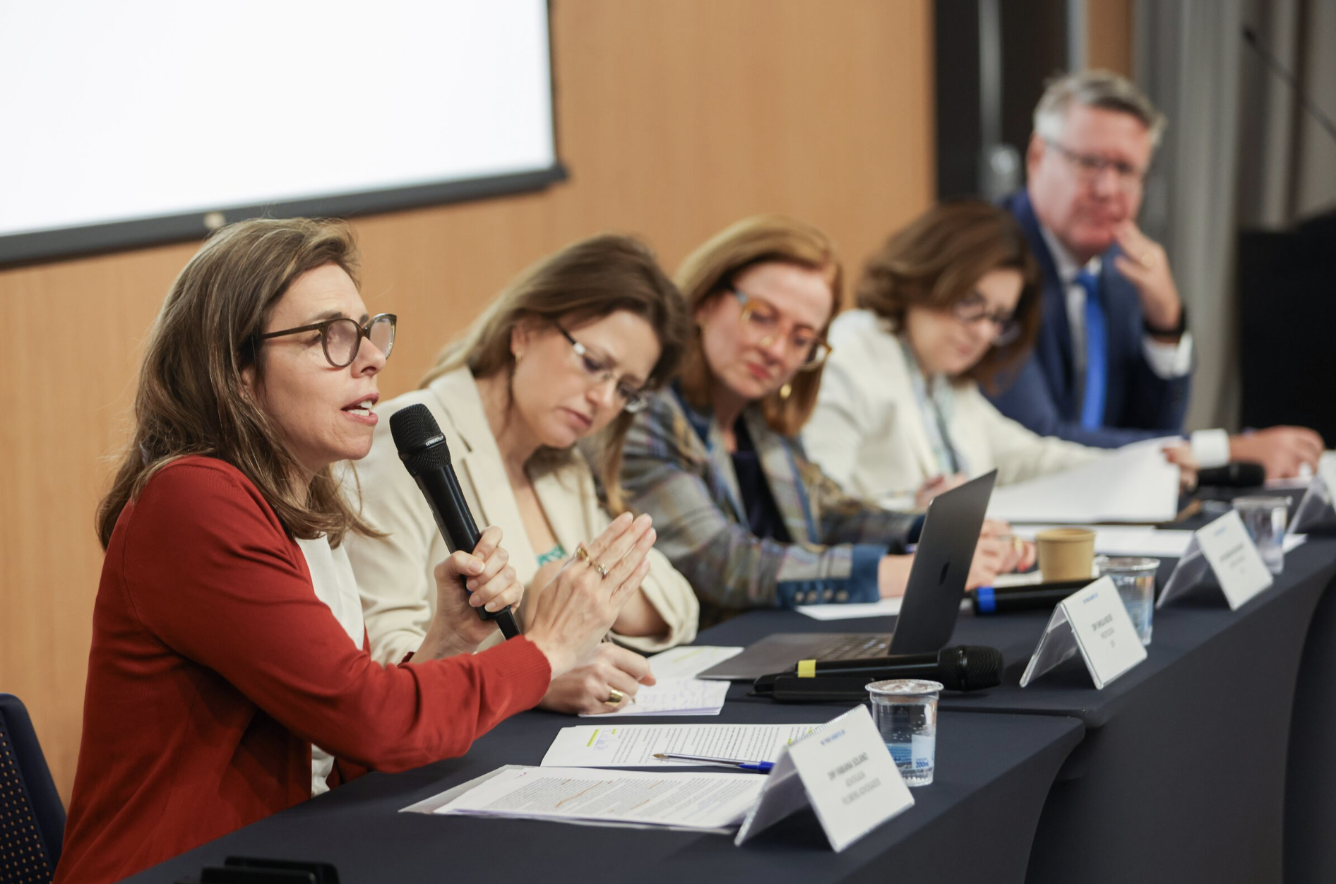 Banner de :Especial FGC 30 anos: falhas de engrenagem travam a recuperação de crédito no Brasil