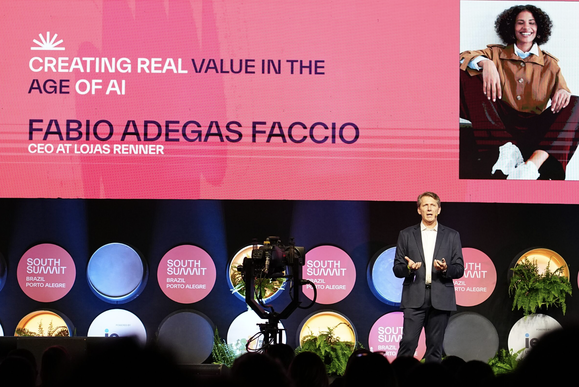 Lojas Renner S.A. une estratégia de dados e protagonismo feminino no South Summit Brazil