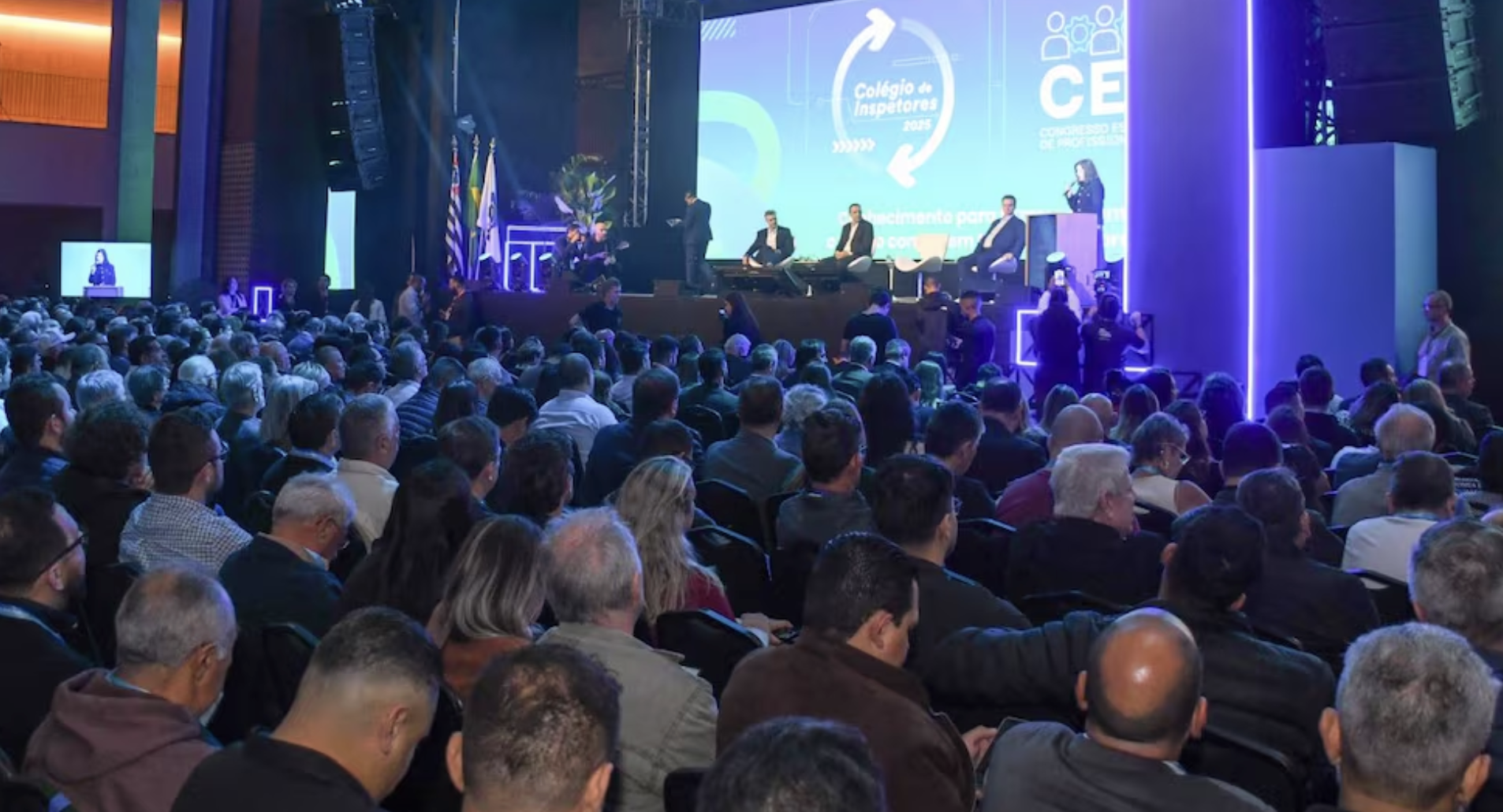 Banner de :Fórum sobre infraestrutura urbana discute a transformação das políticas públicas
