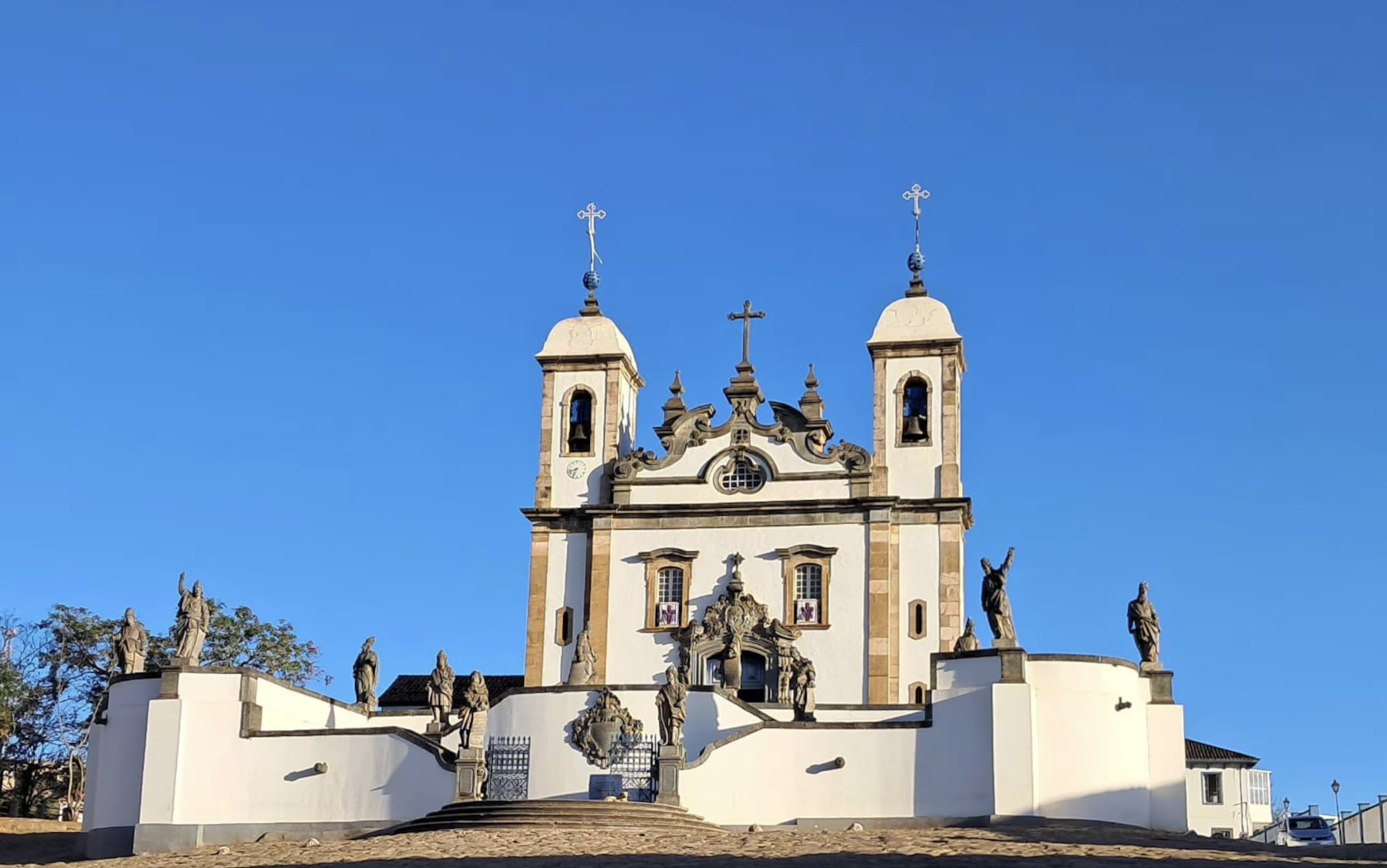 Banner de :Minas Gerais transforma fé em experiência que une arte, história e devoção